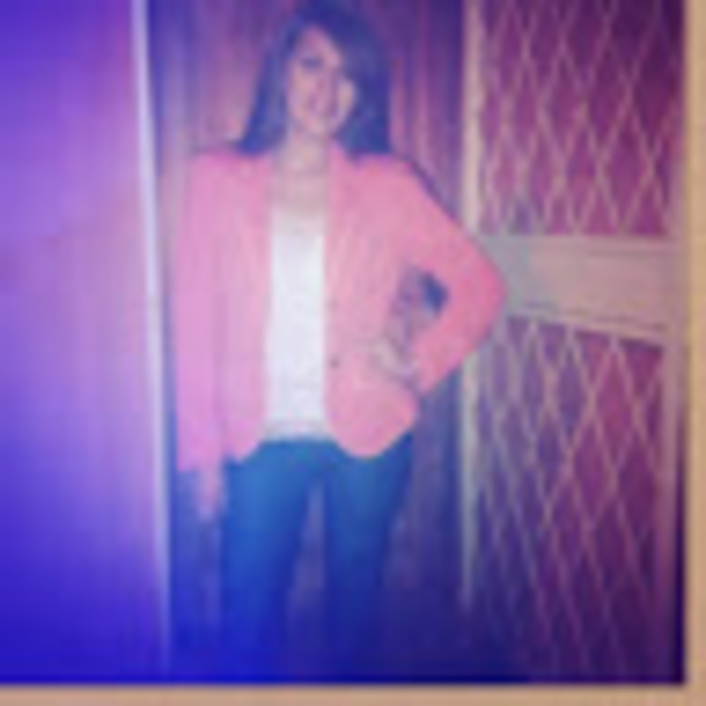 Meet your Posher, Daniela